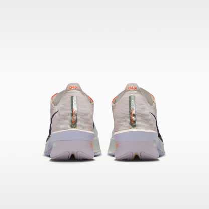 Nike Vaporfly 4 Straßenlaufschuh für Wettkämpfe (Damen) – Barely Green/Chalk/Hyper Crimson/Purple Dynasty