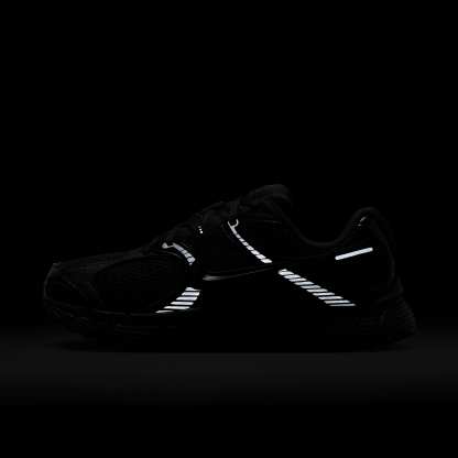 Nike V5 RNR Schuh mit reflektierenden Akzenten (Damen) – Schwarz/Anthracite/Schwarz