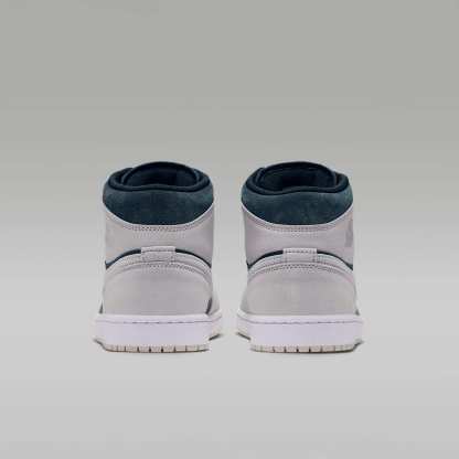 Air Jordan 1 Mid Herrenschuh – Light Orewood Brown/Midnight Spruce/Weiß/Pale Ivory