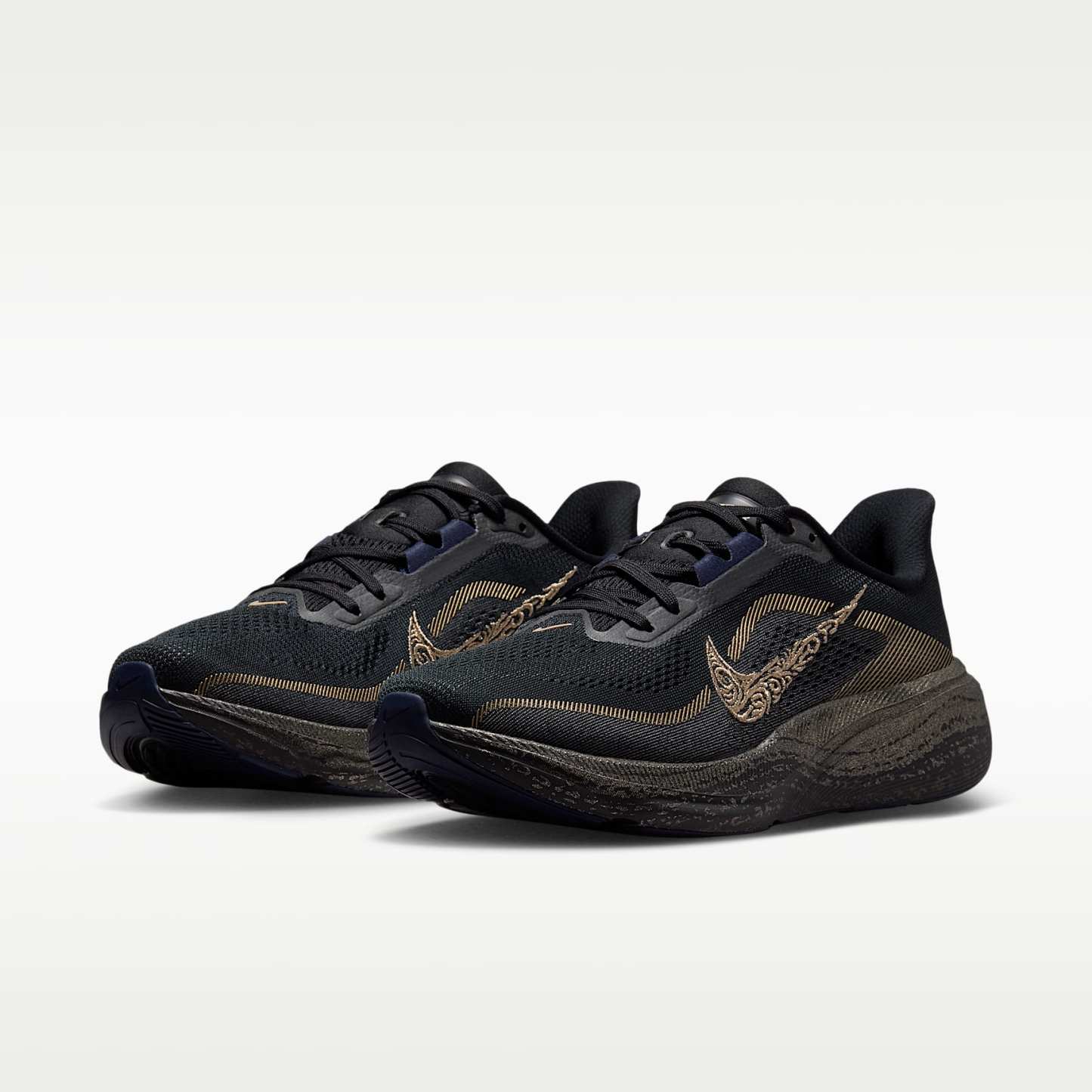 Nike Pegasus 42 "Keely Hodgkinson" Straßenlaufschuhe für Damen – Schwarz/Pitch Blue/Blackened Blue/Blur