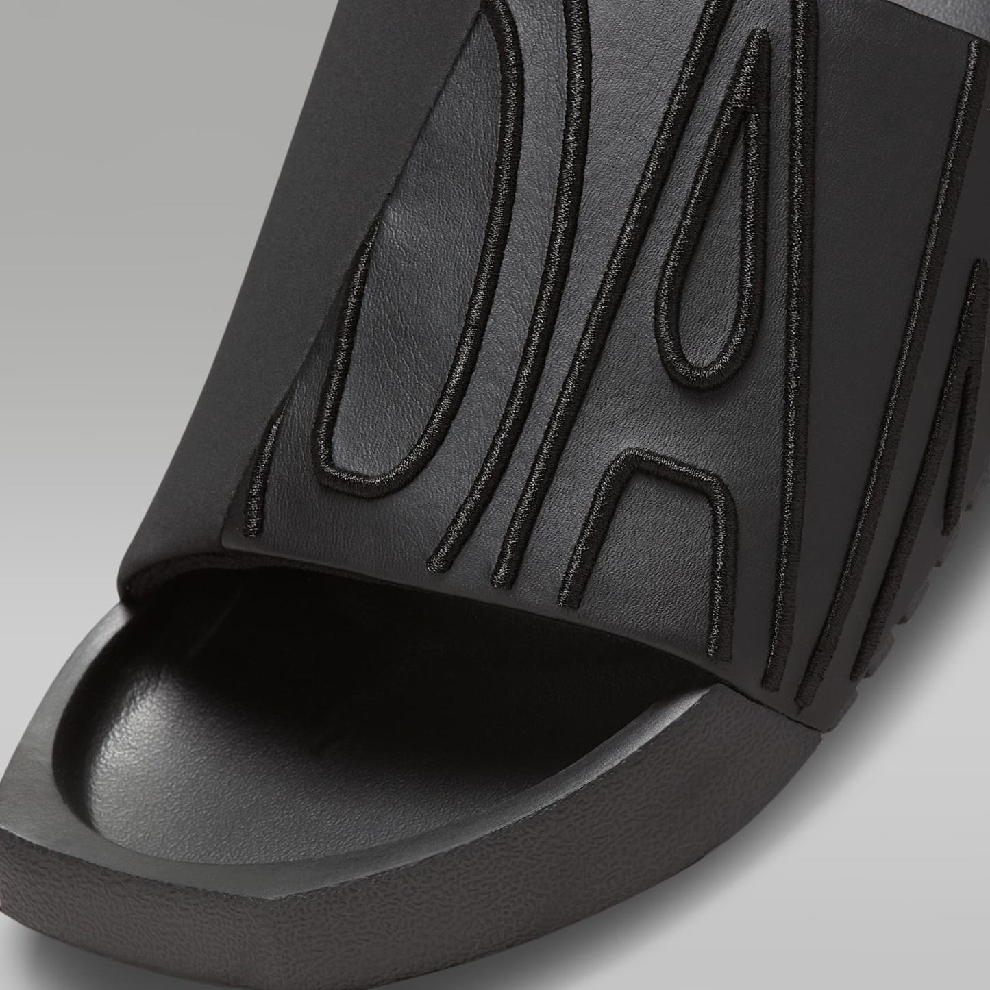 Jordan NOLA Damen-Slides – Schwarz/Schwarz/Schwarz