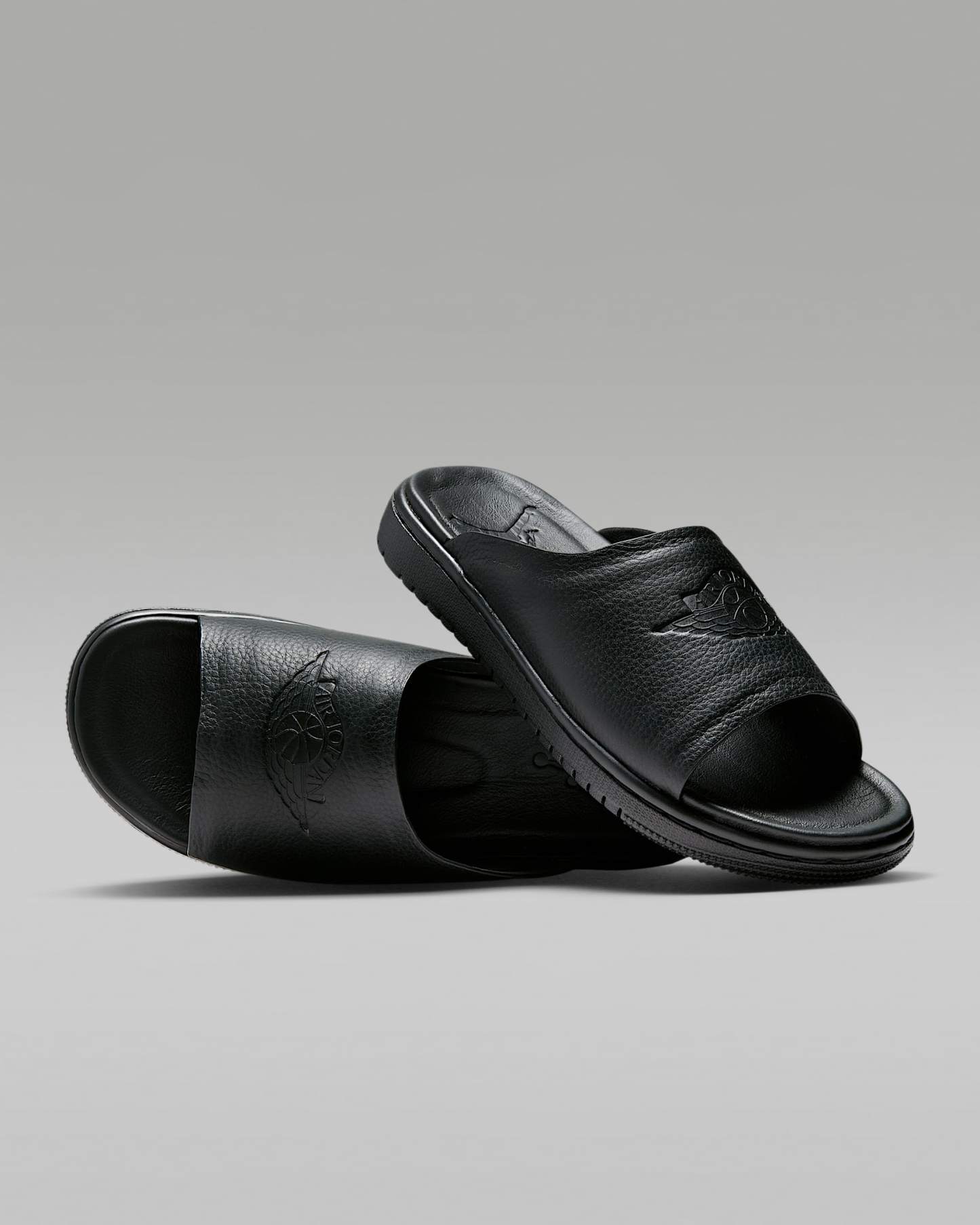 Jordan Modero 1 Slides (Damen) – Schwarz/Schwarz