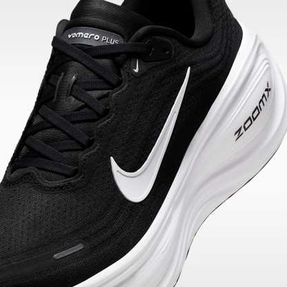 Nike Vomero Plus Straßenlaufschuh (Herren) – Schwarz/Cool Grey/Metallic Dark Grey/Weiß