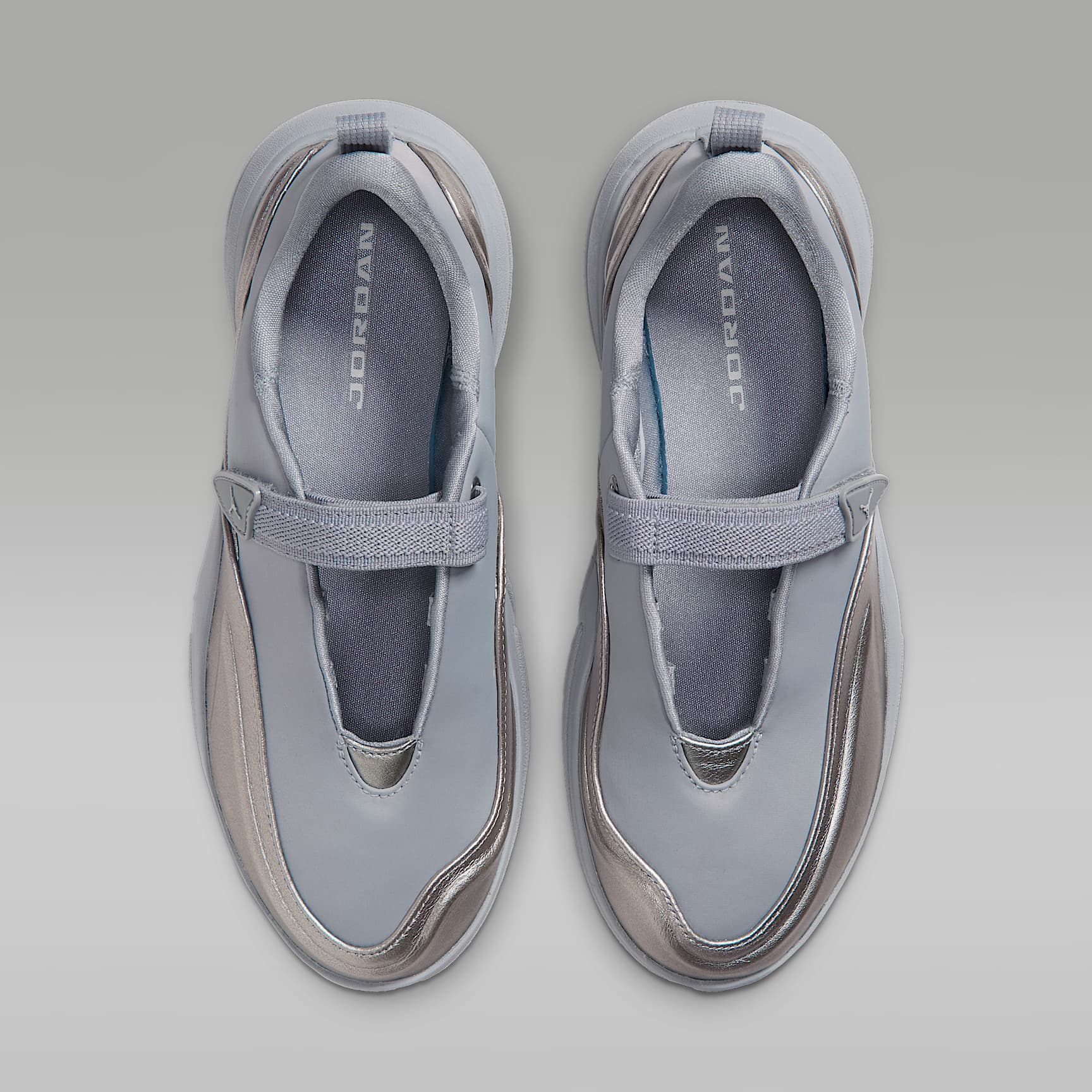 Jordan Pointe Schuh (Damen) – Metallic Silver/Smoke Grey/Photon Dust