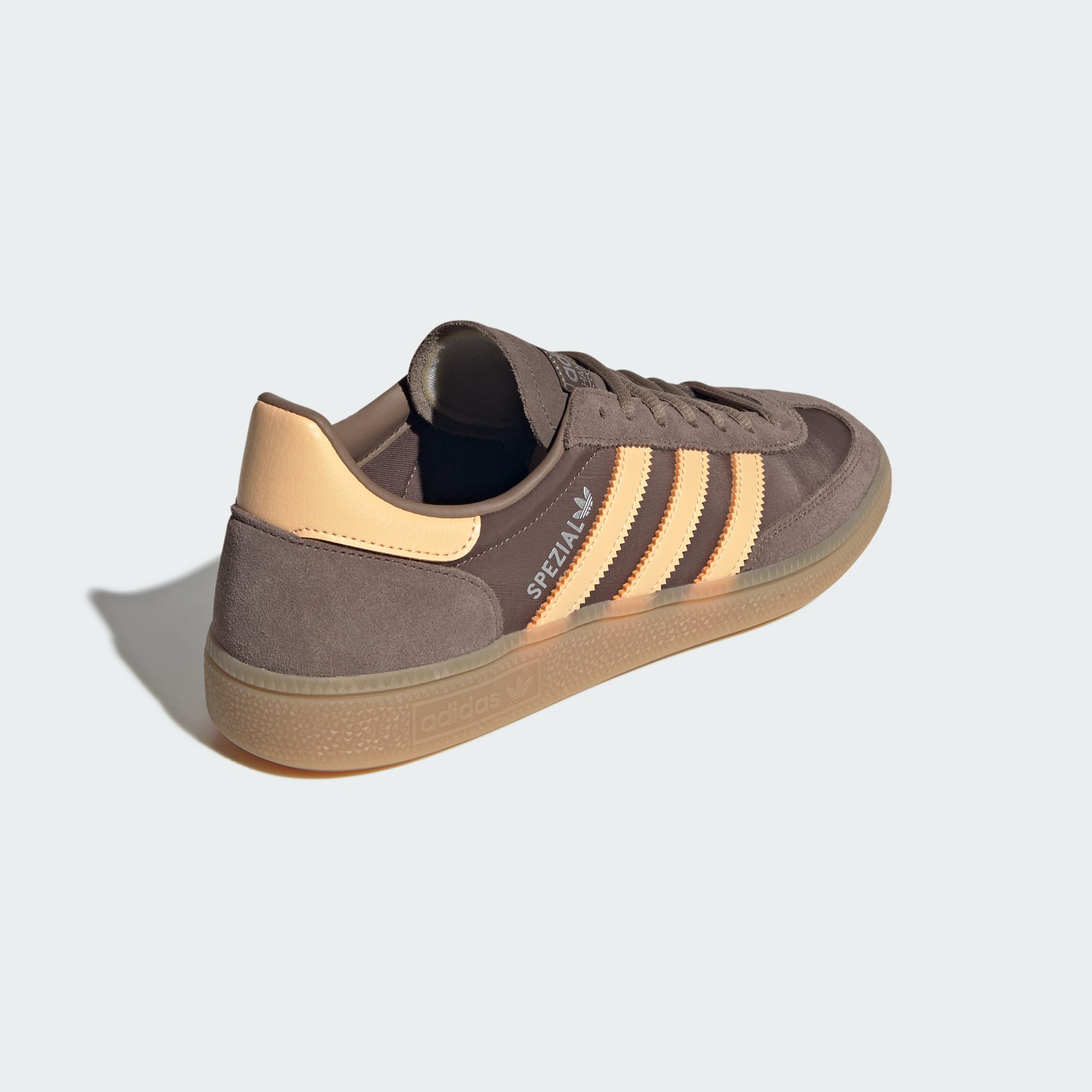 HANDBALL SPEZIAL SCHUH – Earth Strata / Pulse Amber / Gum – KK2692