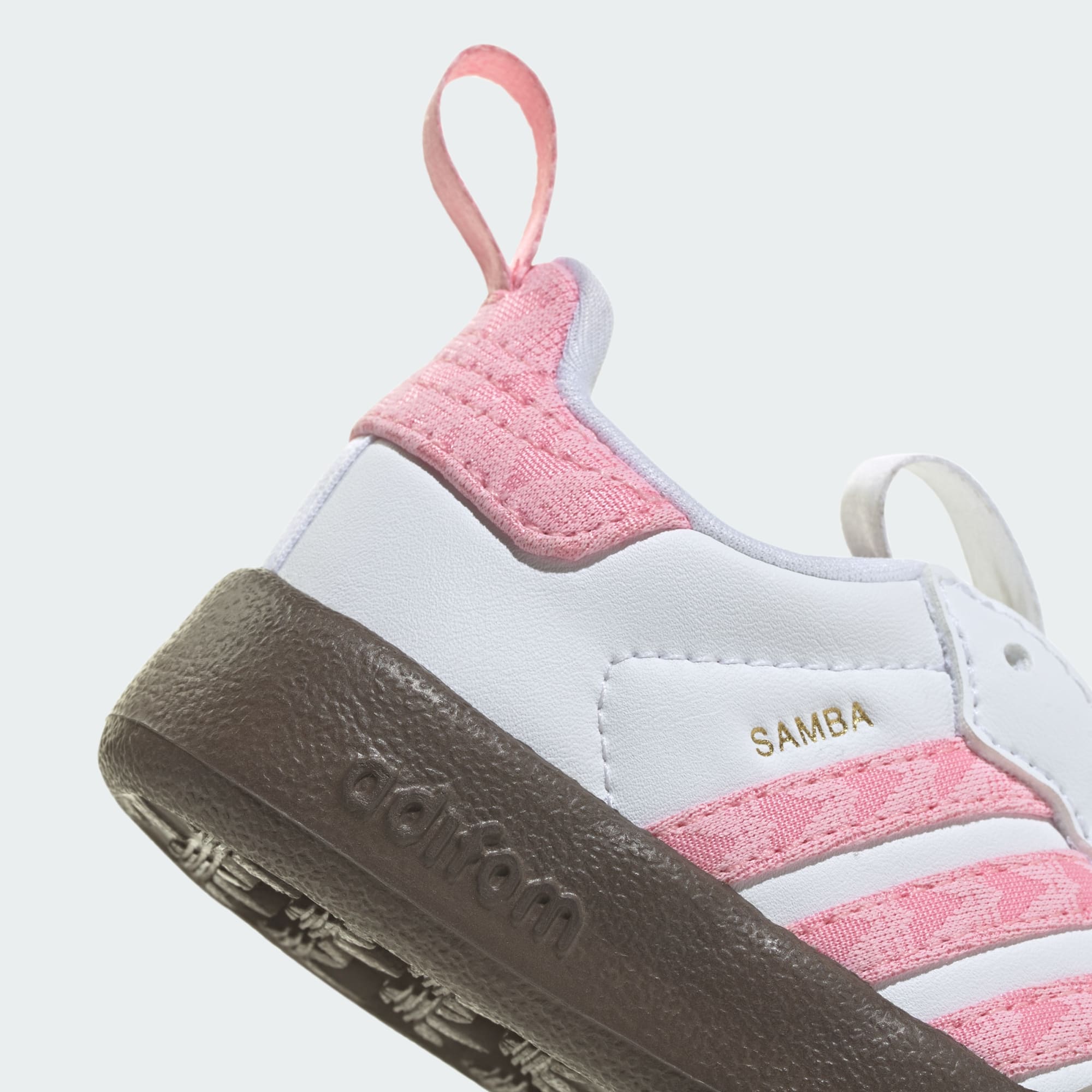 ADIFOM SAMBA 360 SCHUH – Cloud White / Light Pink / Clear Granite – IH7043