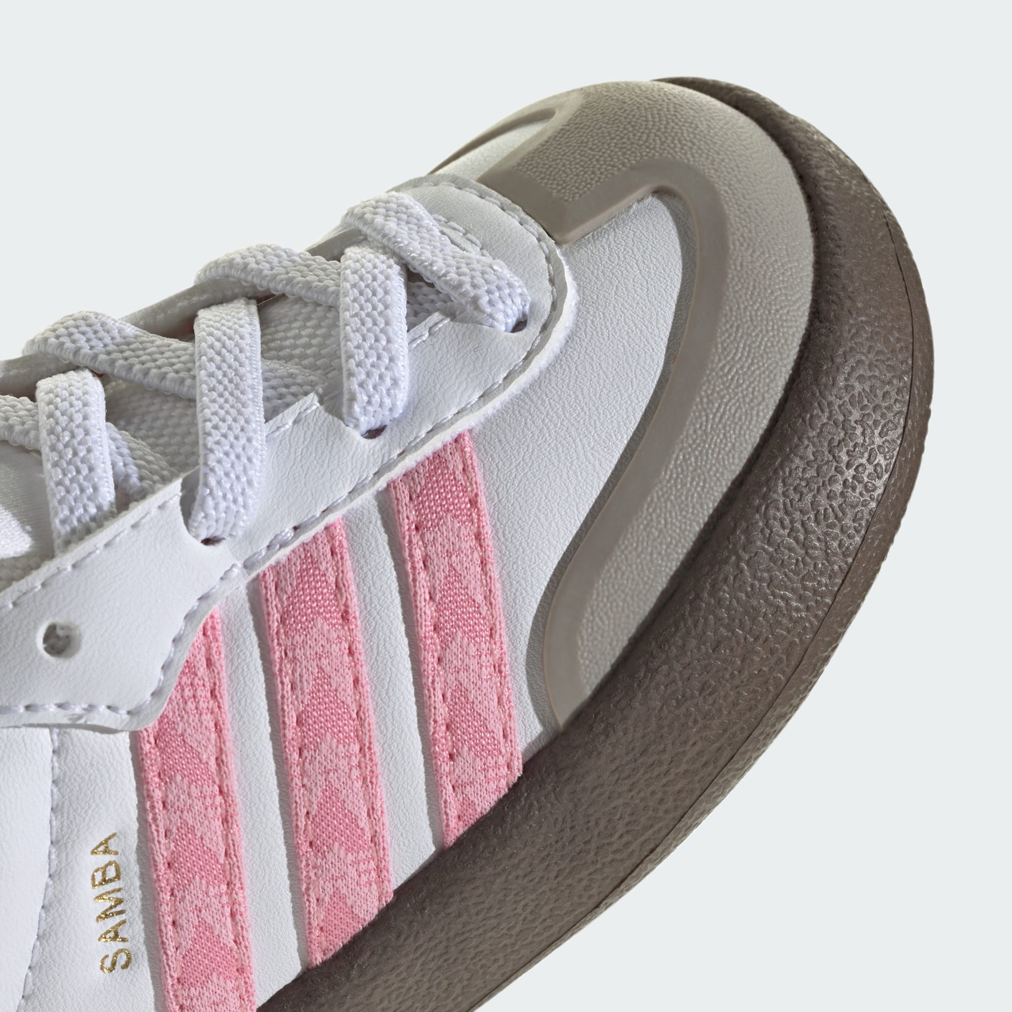 ADIFOM SAMBA 360 SCHUH – Cloud White / Light Pink / Clear Granite – IH7043