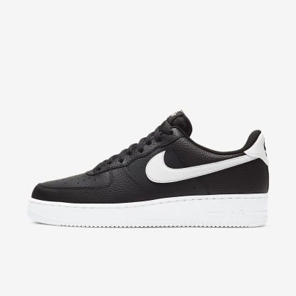 Nike Air Force 1 '07 Herrenschuh – Schwarz/Weiß