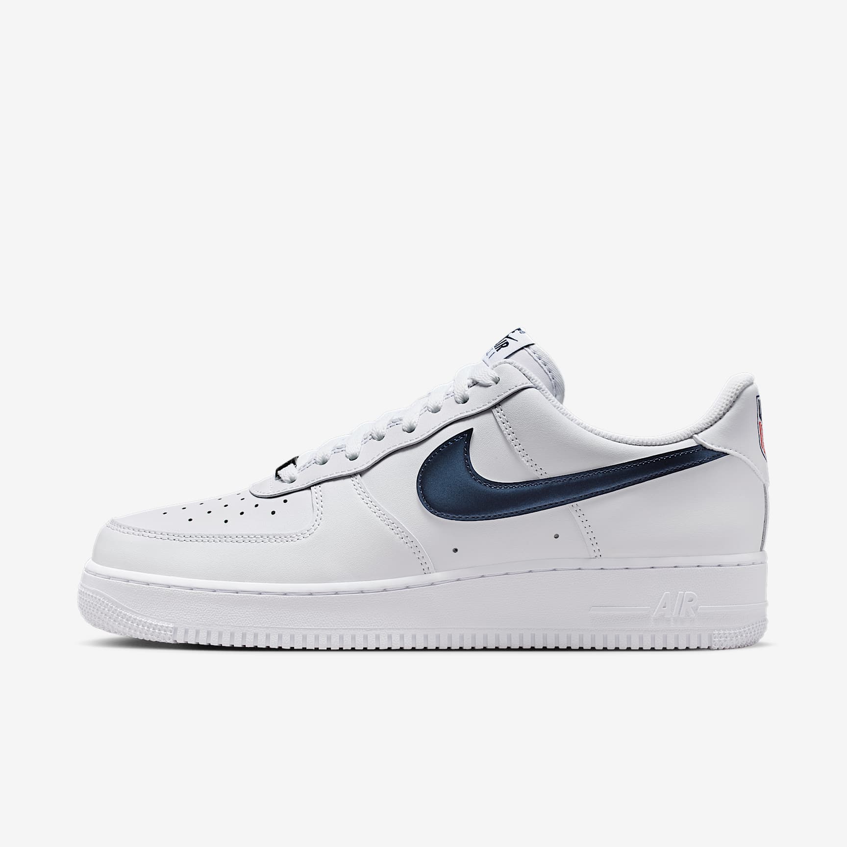 Nike Air Force 1 '07 LV8 „USA“ Schuhe (Herren) – Weiß/University Red/University Red/Midnight Navy