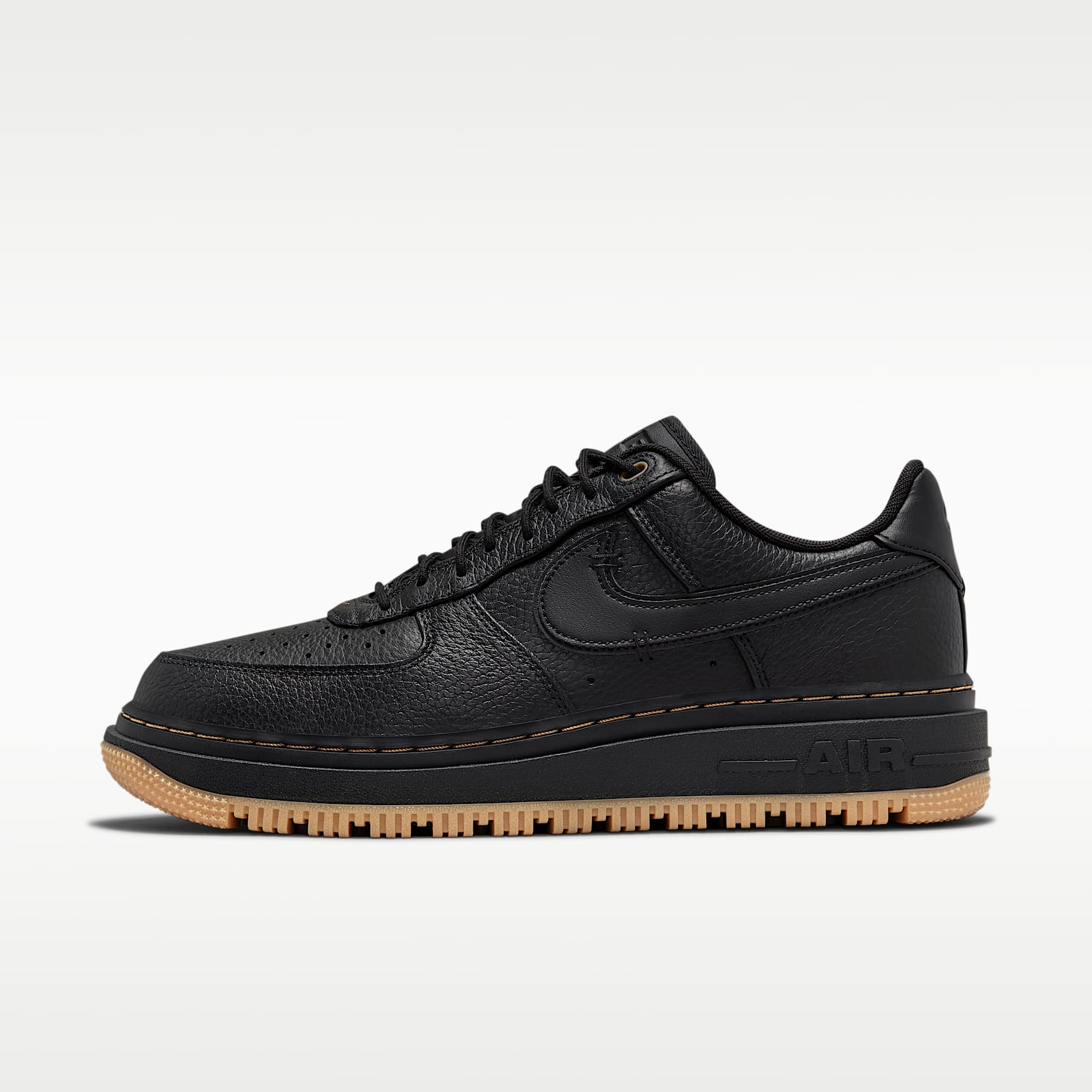 Nike Air Force 1 Luxe Herrenschuh – Schwarz/Bucktan/Gum Yellow/Schwarz