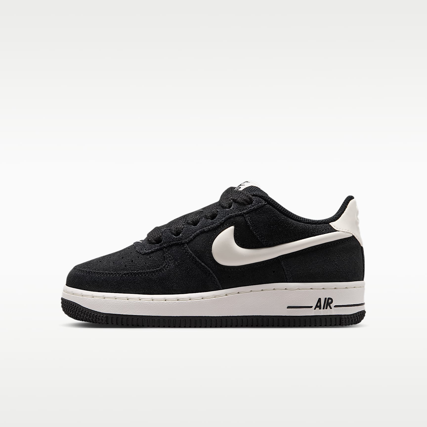 Nike Air Force 1 LV8 Schuh (ältere Kinder) – Schwarz/Sail