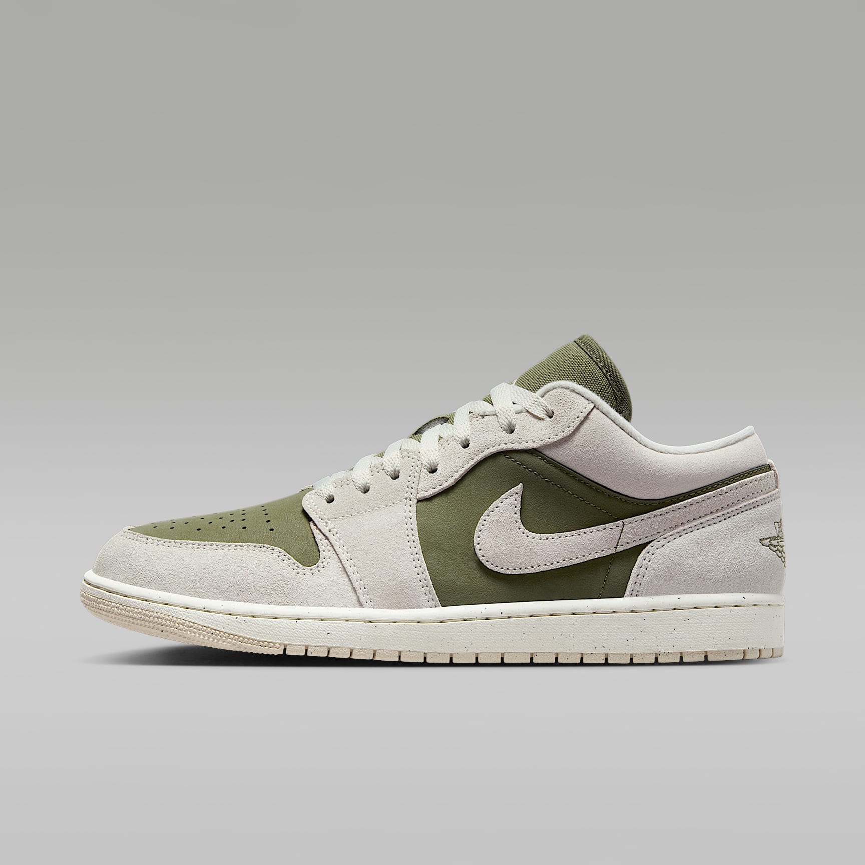 Air Jordan 1 Low SE Herrenschuh – Medium Olive/Sail/Light Orewood Brown