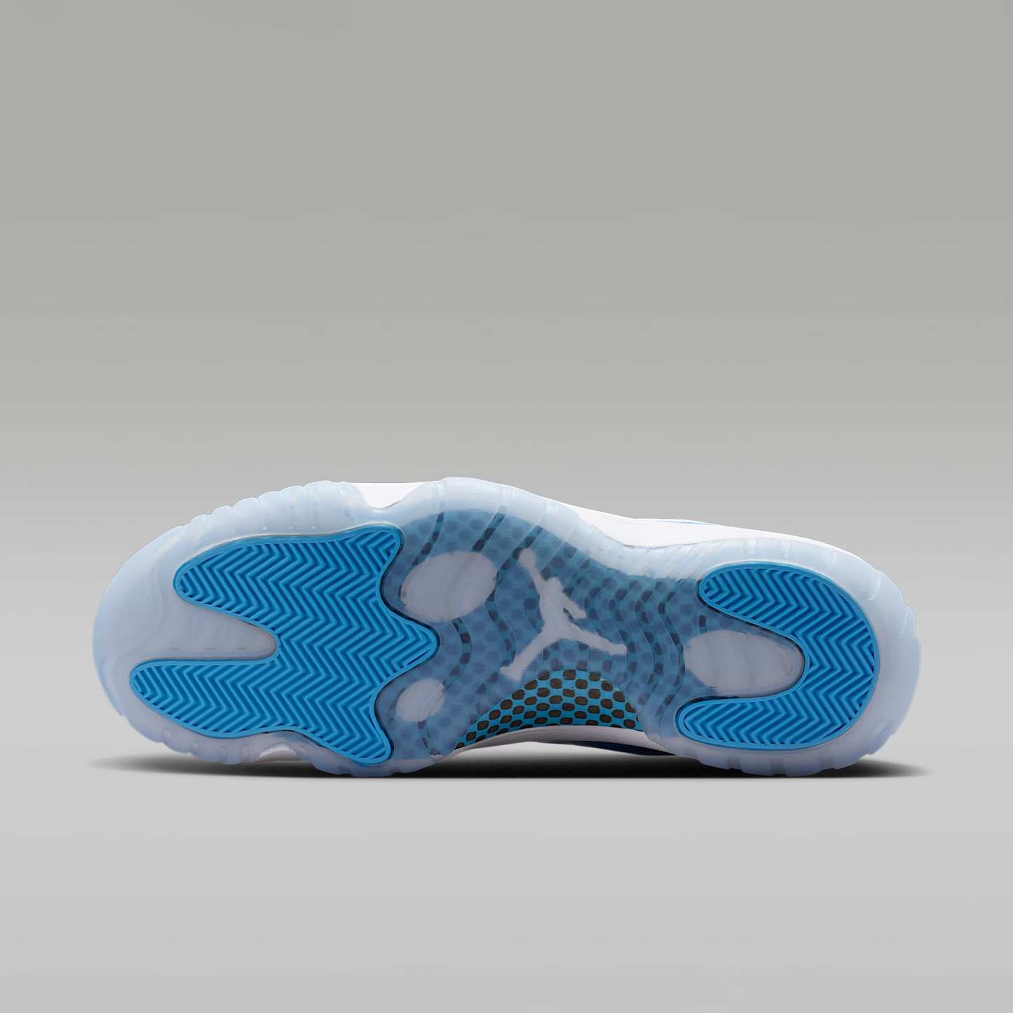 Air Jordan 11 Retro Low "University Blue" Schuh (Herren) – Weiß/Schwarz/University Blue