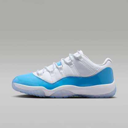 Air Jordan 11 Retro Low "University Blue" Schuh (Herren) – Weiß/Schwarz/University Blue