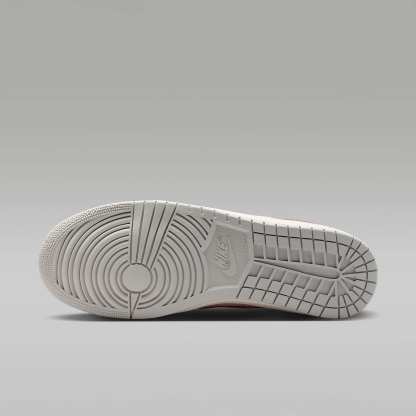 Air Jordan Skyline Low Herrenschuh – Summit White/University Red/Light Smoke Grey/Schwarz