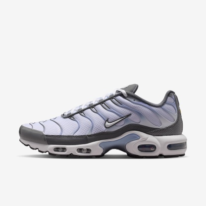 Nike Air Max Plus Schuh (Herren) – Smoke Grey/Light Armory Blue/Dark Smoke Grey/Weiß
