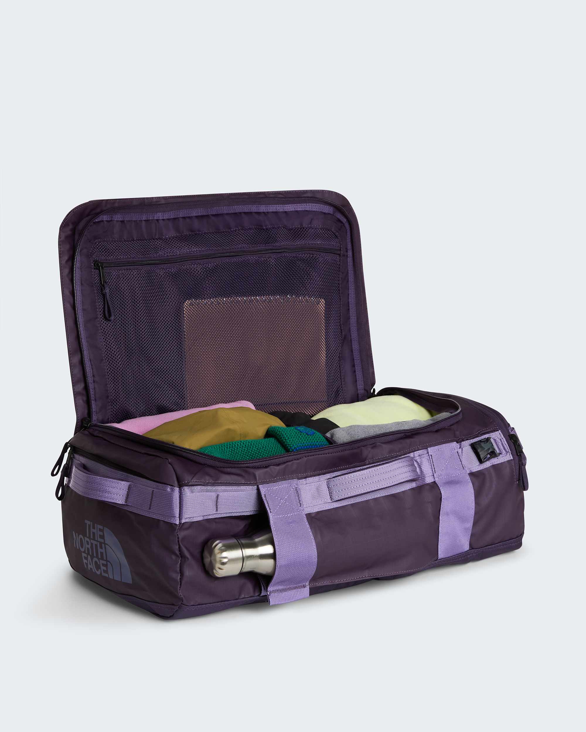 Base Camp Voyager Duffel-Tasche 32 Liter – Endless Dusk-Grounded Plum