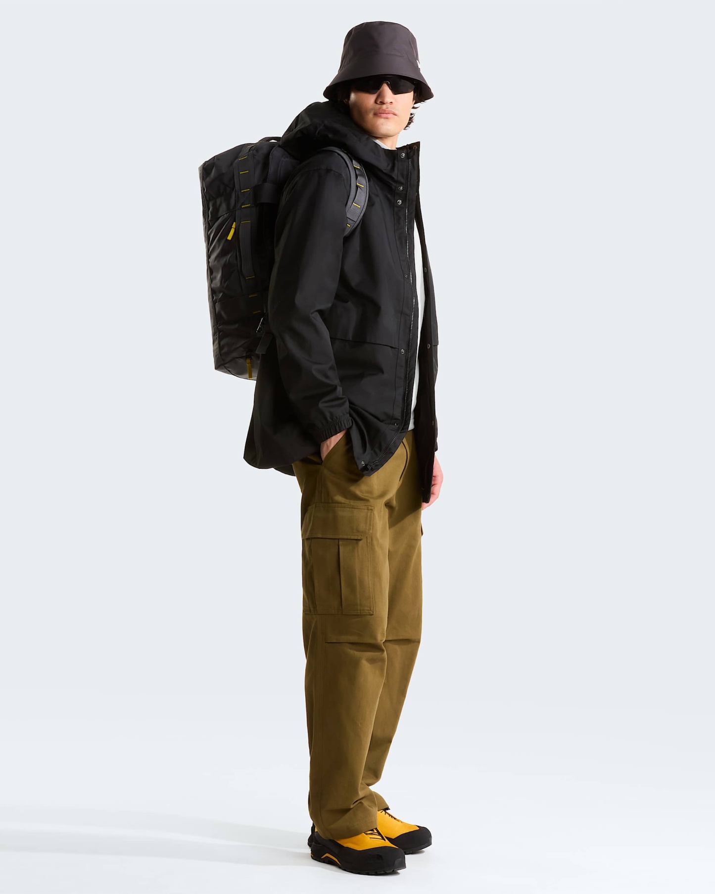 Base Camp Voyager 42-Liter-Duffel-Tasche – Anthracite Grey-Pigment Yellow