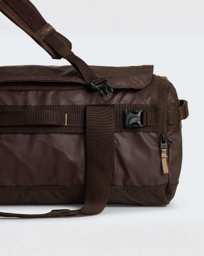 Base Camp Voyager 42-Liter-Duffel-Tasche – Dark Chestnut-Garnet