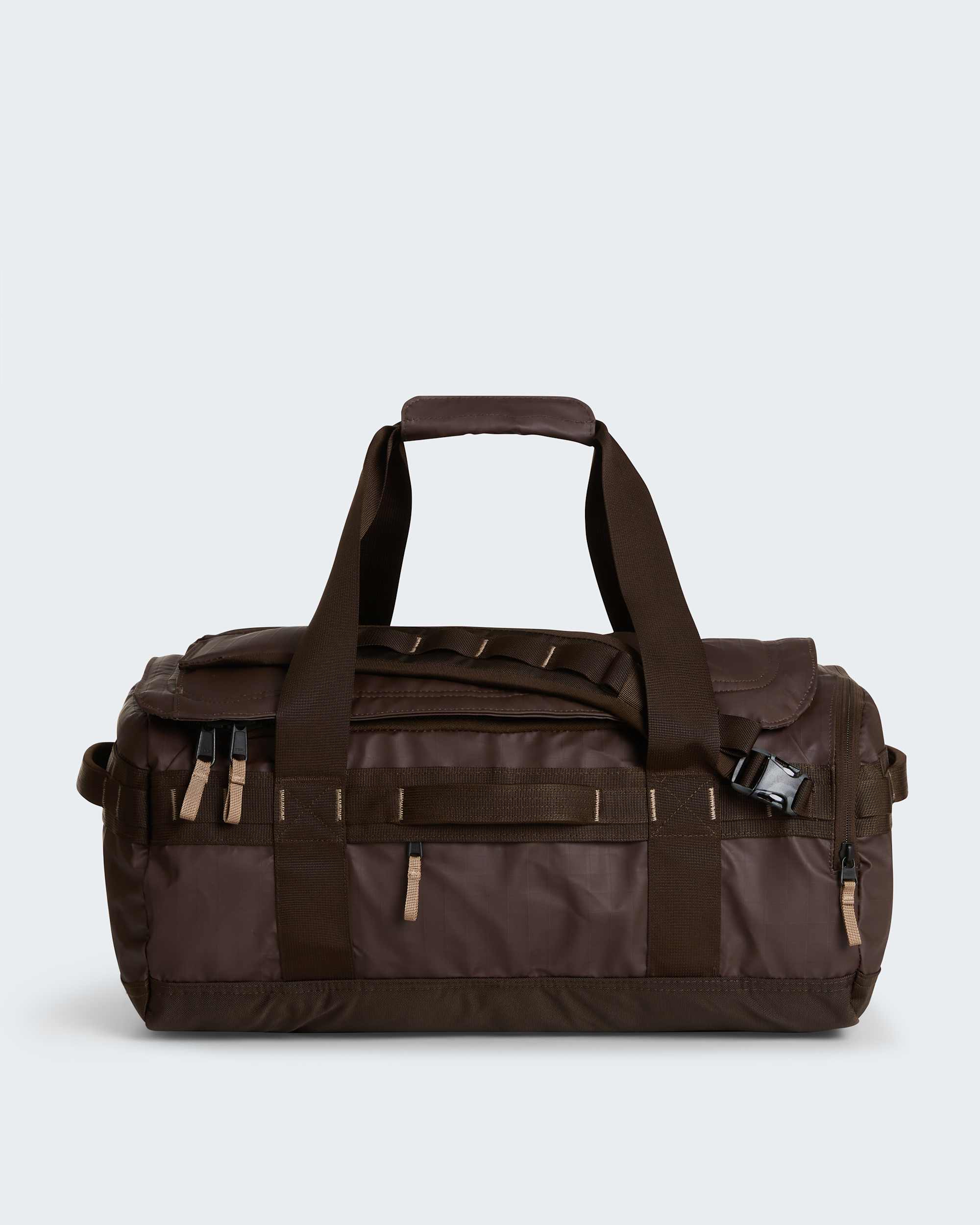 Base Camp Voyager 42-Liter-Duffel-Tasche – Dark Chestnut-Garnet