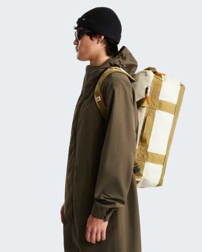 Base Camp Voyager 42-Liter-Duffel-Tasche – Desert Stone-Cedar-Desert Rust