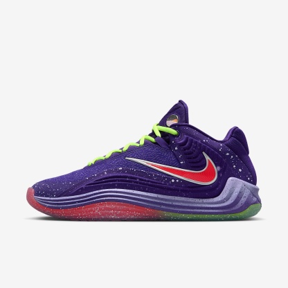 Giannis Freak 7 "Snow Pack" Basketballschuh – Court Purple/Hydrangeas/Green Strike/Bright Crimson