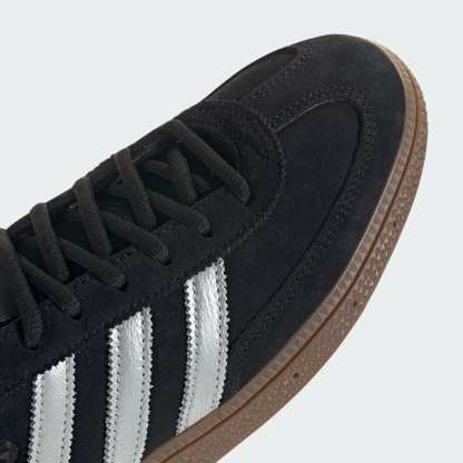 HANDBALL SPEZIAL MERCEDES SCHUH – Core Black / Silver Metallic / Gum – KJ1185