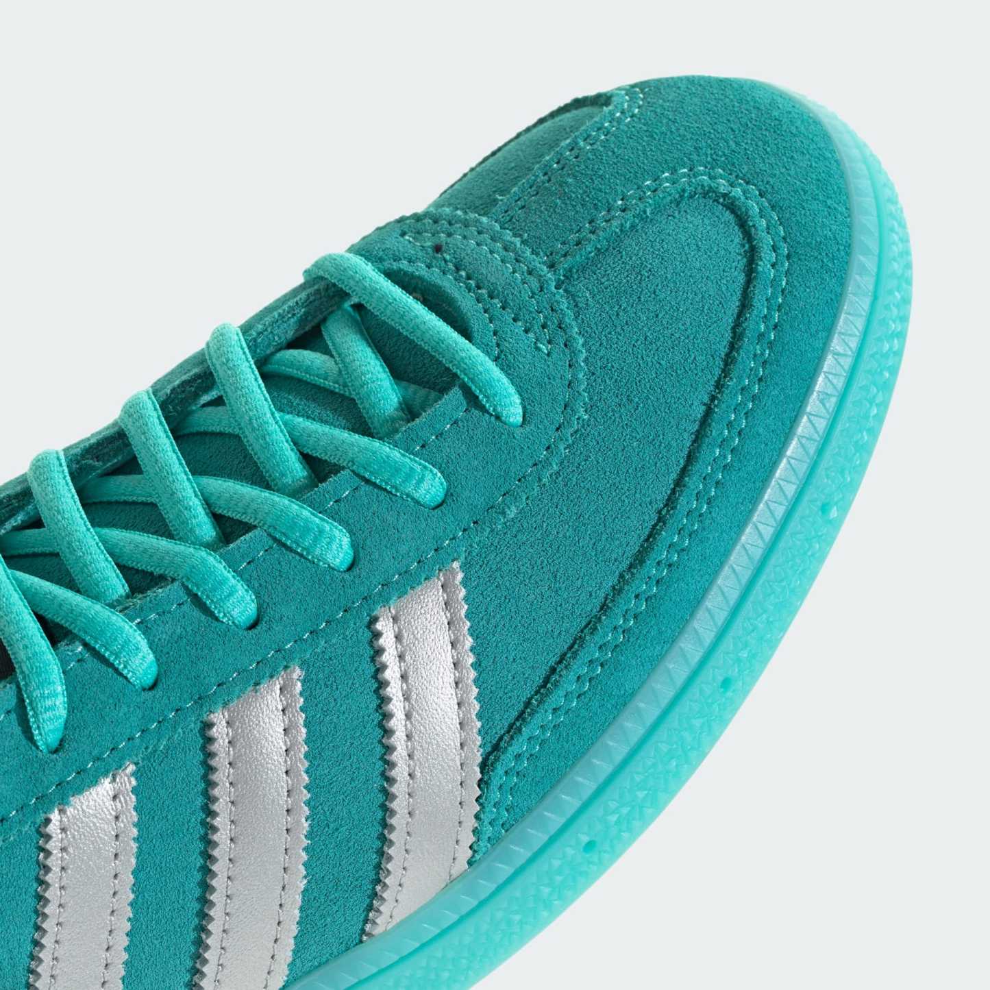 HANDBALL SPEZIAL MERCEDES SCHUH – Semi Mint Rush / Silver Metallic / Core Black – KJ1186