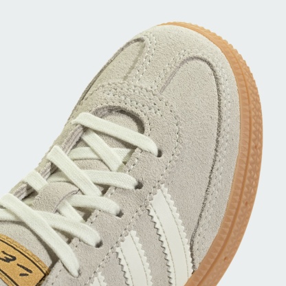 HANDBALL SPEZIAL MESSI Schuh – Ivory / Ivory / Gold Metallic – KH8309