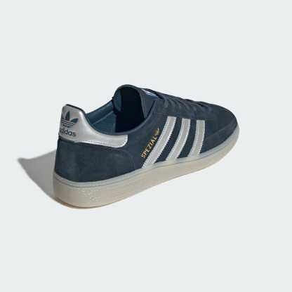 HANDBALL SPEZIAL MIG SCHUH – Arctic Night / Silver Metallic / Mist Stone – KK4953