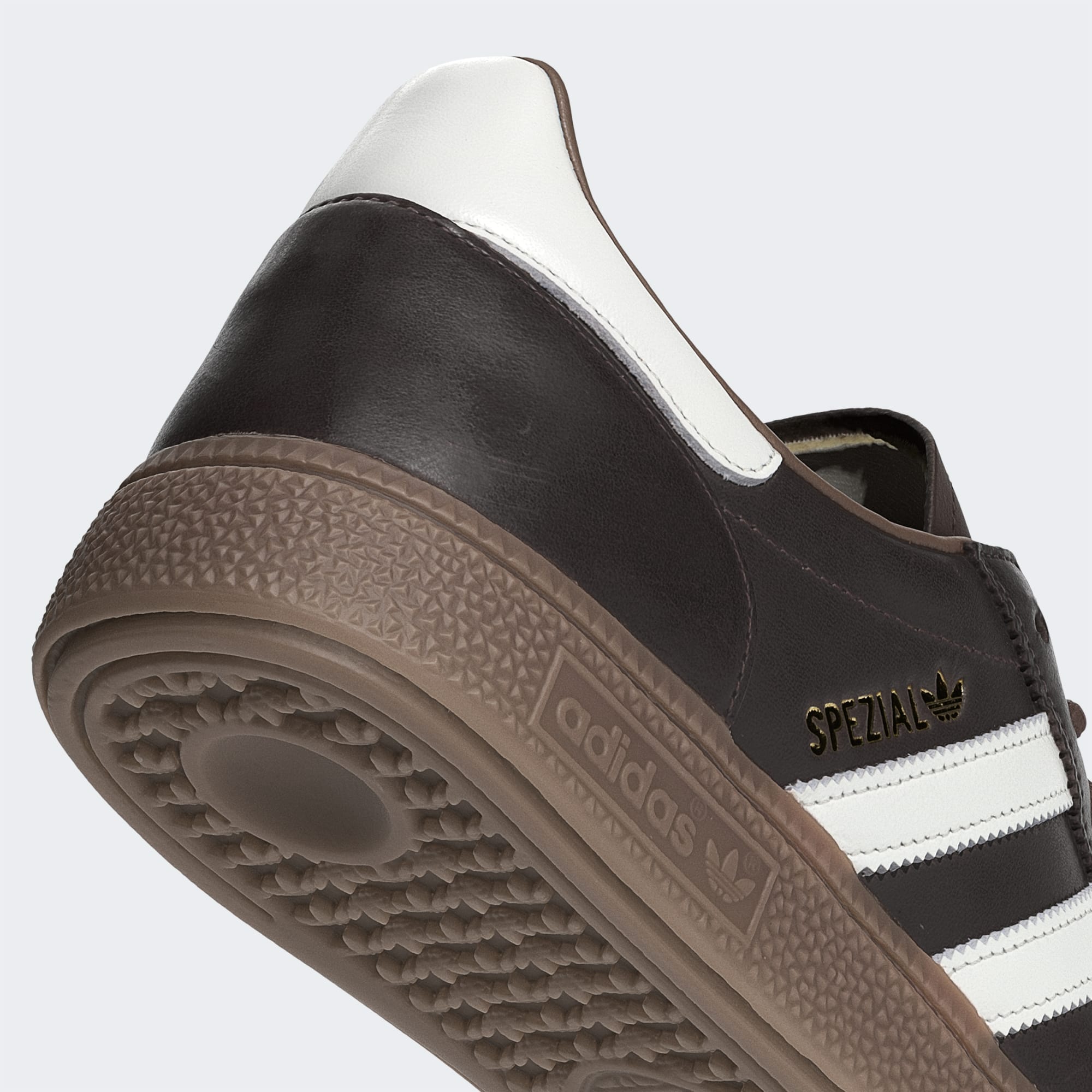 HANDBALL SPEZIAL SCHUH – Brown / Core White / Earth Strata – KI8581