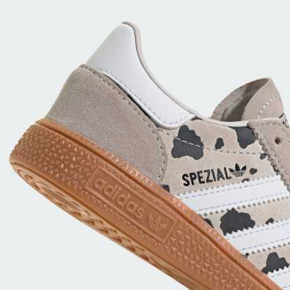 HANDBALL SPEZIAL SCHUH – Grey One / Cloud White / Crystal White – KI5629