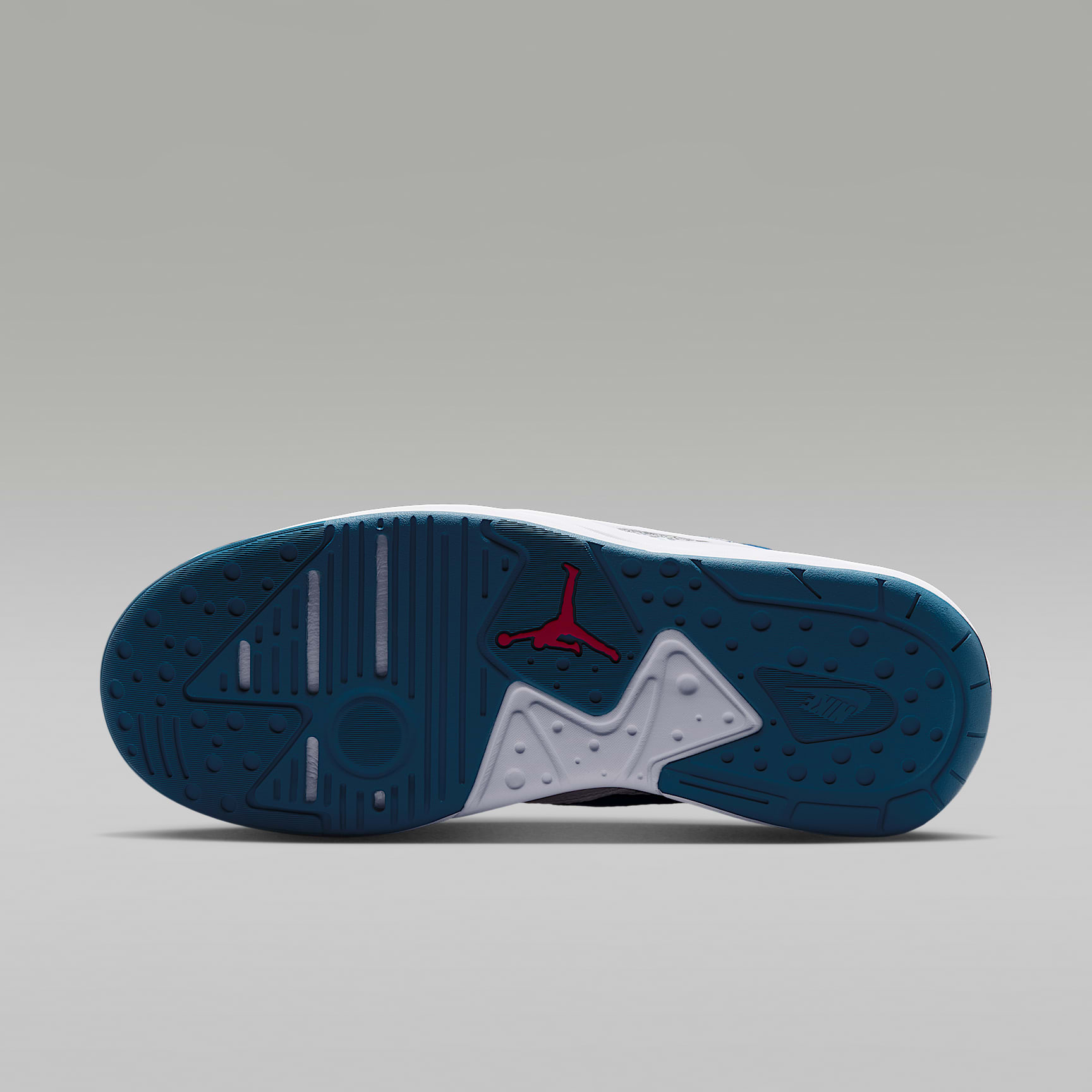 Jordan CMFT Era Schuh (Herren) – Weiß/True Blue/Varsity Red
