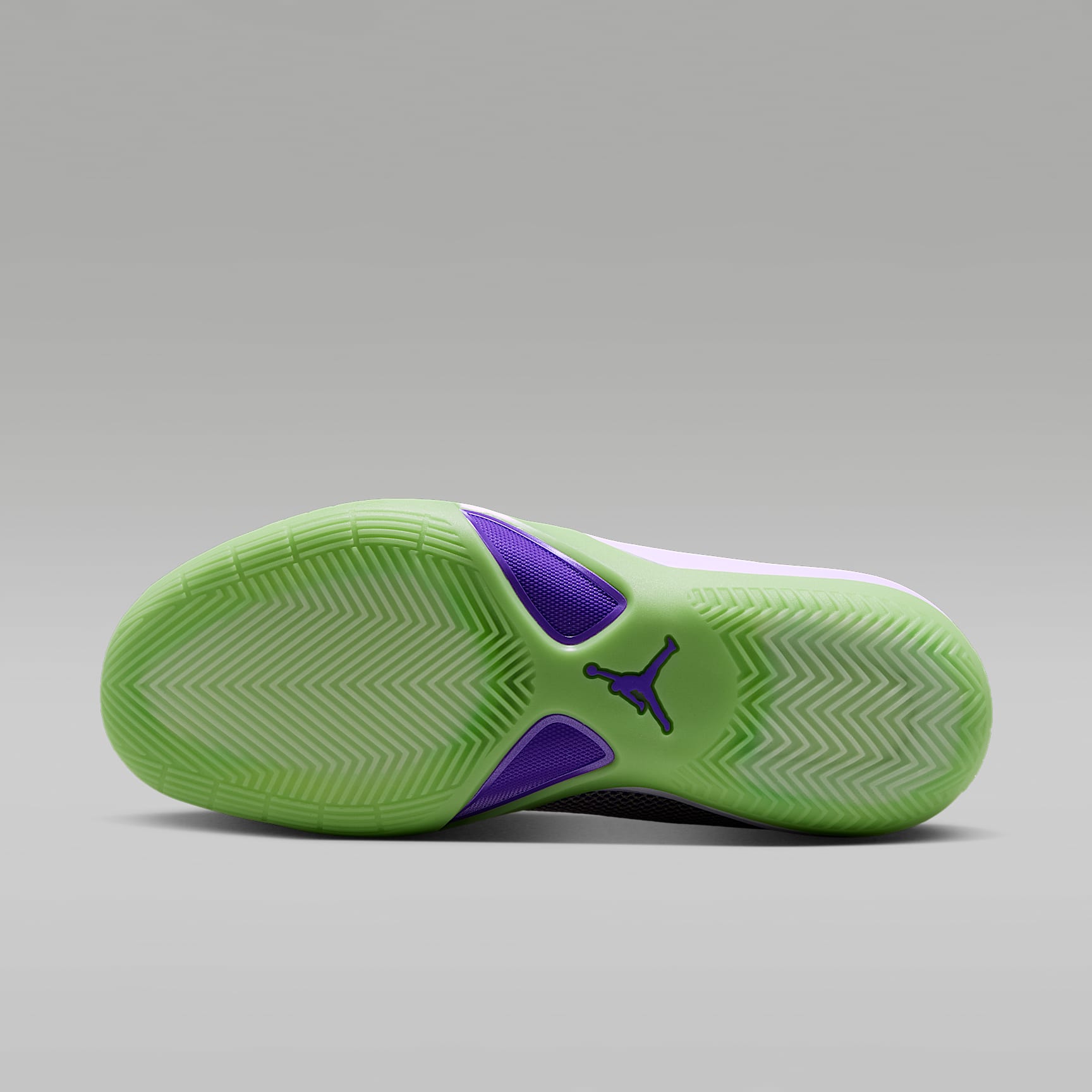 Jordan Triangle Quai 54 Basketballschuhe – Action Grape/Schwarz/Weiß/Key Lime
