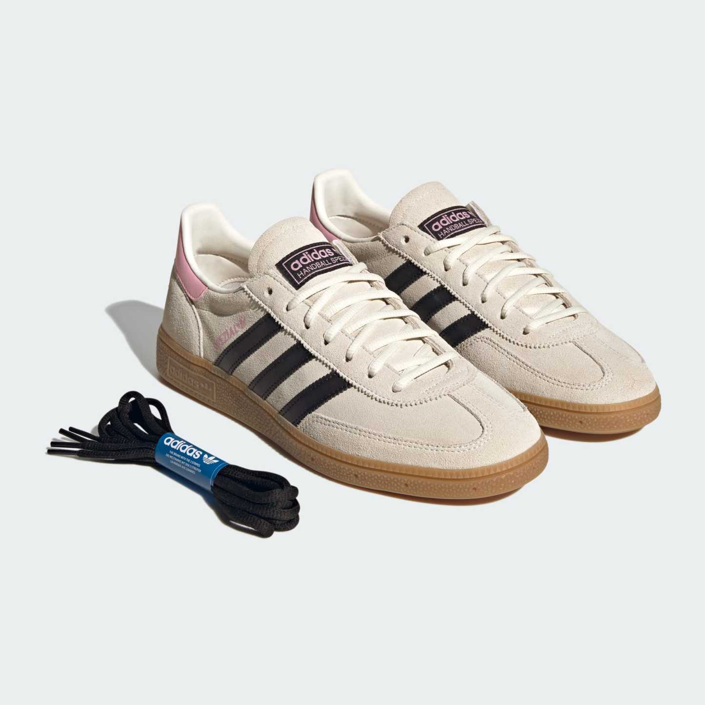 Juventus Turin Handball Spezial Schuh – Off White / Core Black / True Pink – KK3023