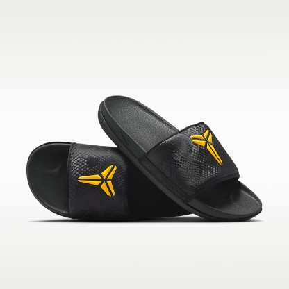 Kobe Offcourt Herren-Slides – Schwarz/University Gold