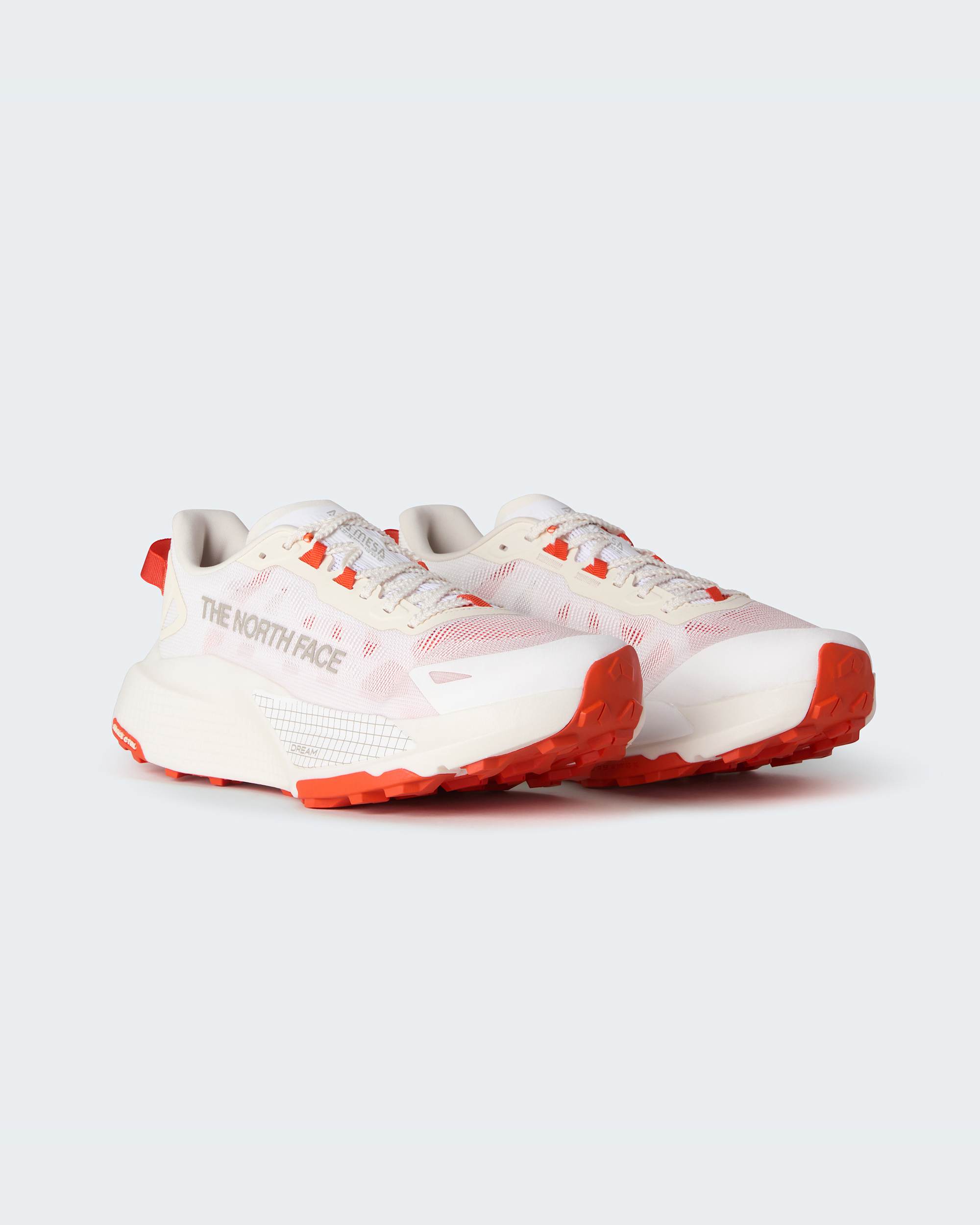 Altamesa 500 V2 Trailrunning-Schuhe für Herren – TNF White-Lava Red