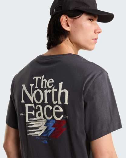 Retro Trail Graphic T-Shirt in Relaxed Fit Herren – Anthracite Grey