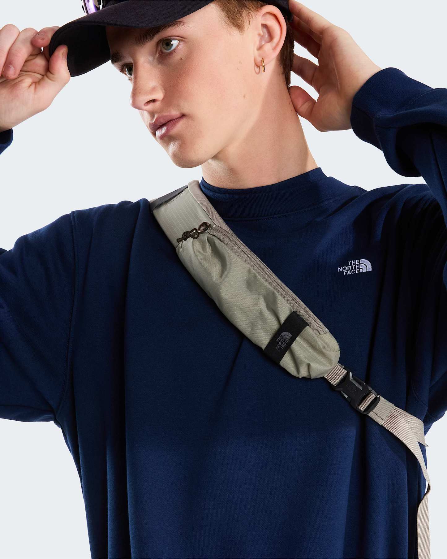 TNF™ Essential Simple Dome Relaxed Sweatshirt Herren – Summit Navy