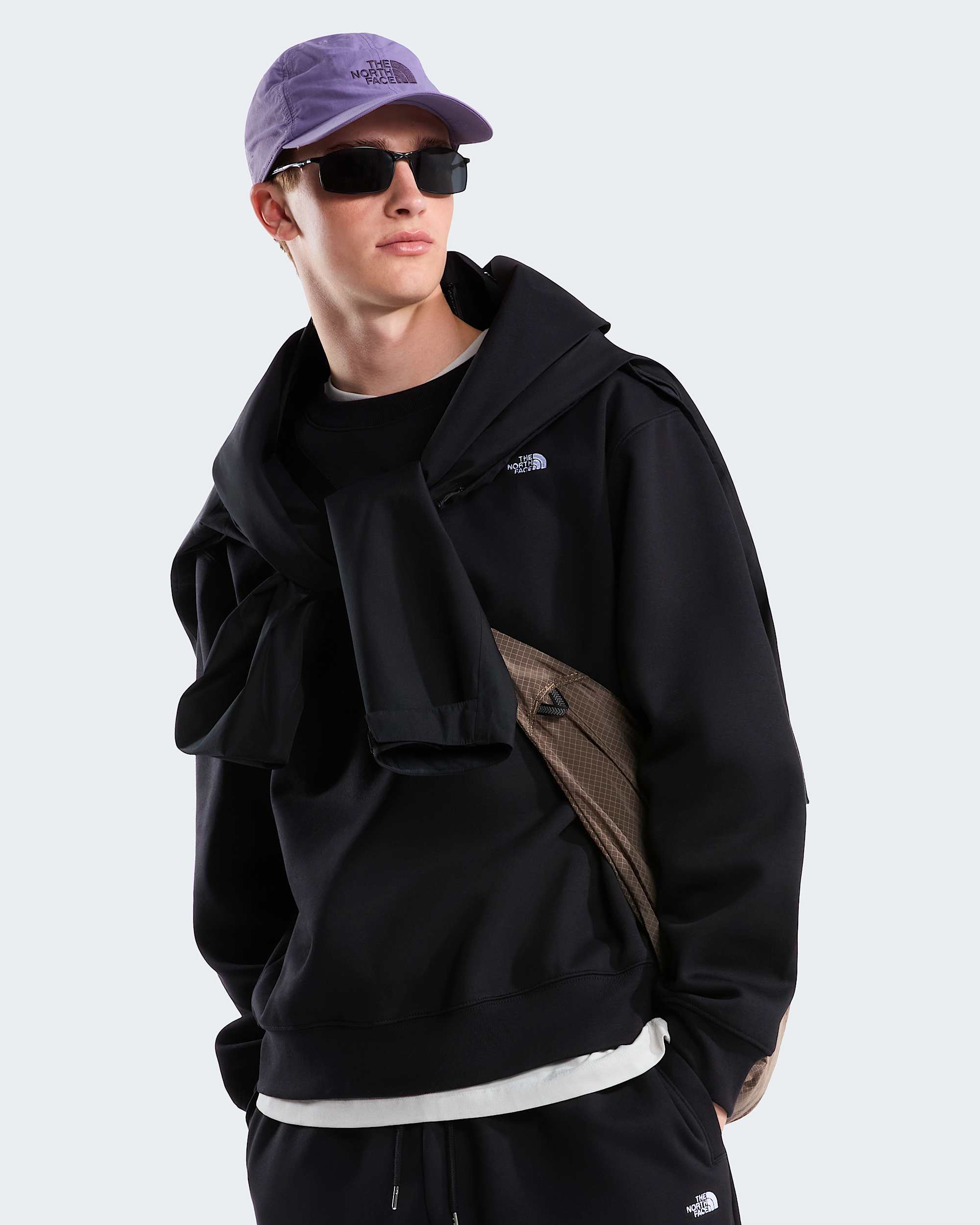 TNF™ Essential Simple Dome Relaxed Sweatshirt Herren – TNF Black