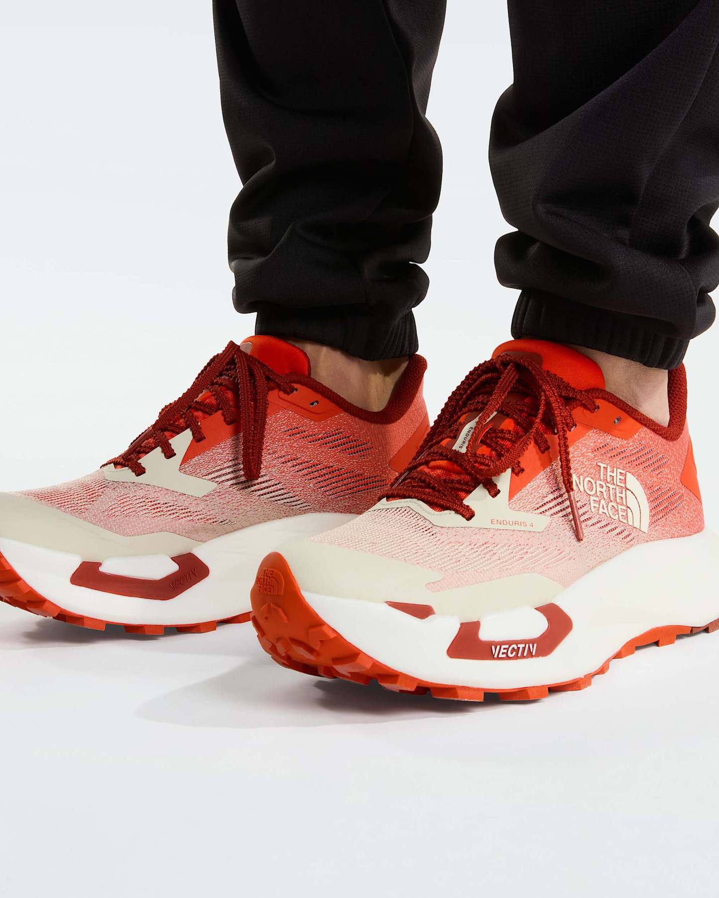 VECTIV™ Enduris 4 Trailrunning-Schuhe für Herren – Lava Red-Calacatta