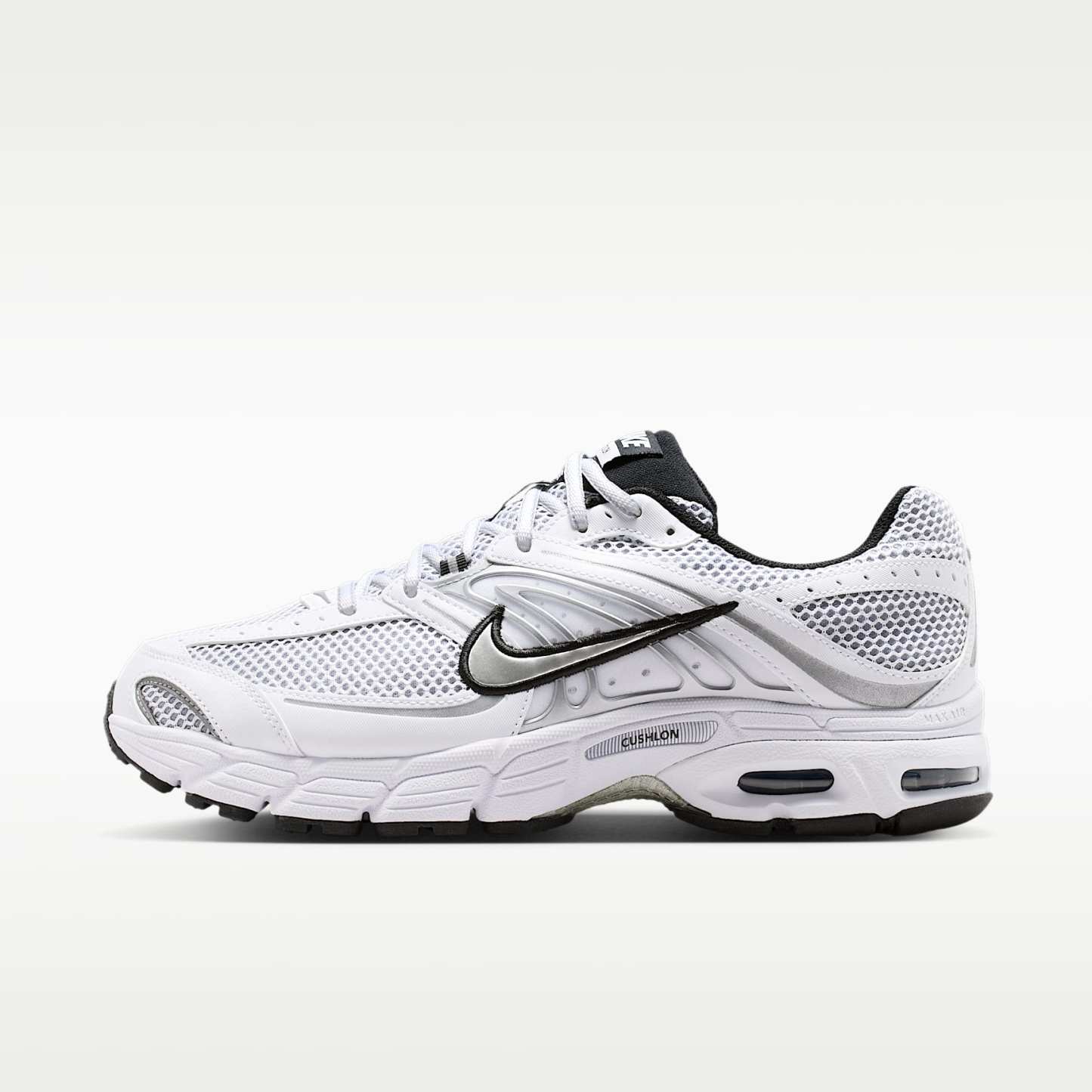 Nike Air Max Moto 2K Schuh (Herren) – Weiß/Schwarz/Wolf Grey/Metallic Silver