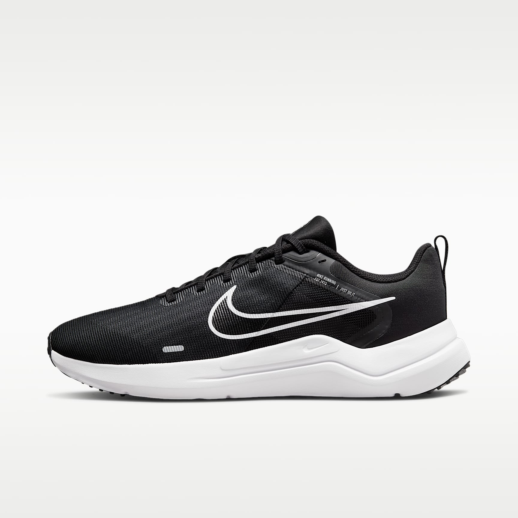 Nike Downshifter 12 Herren-Laufschuh – Schwarz/Dark Smoke Grey/Pure Platinum/Weiß
