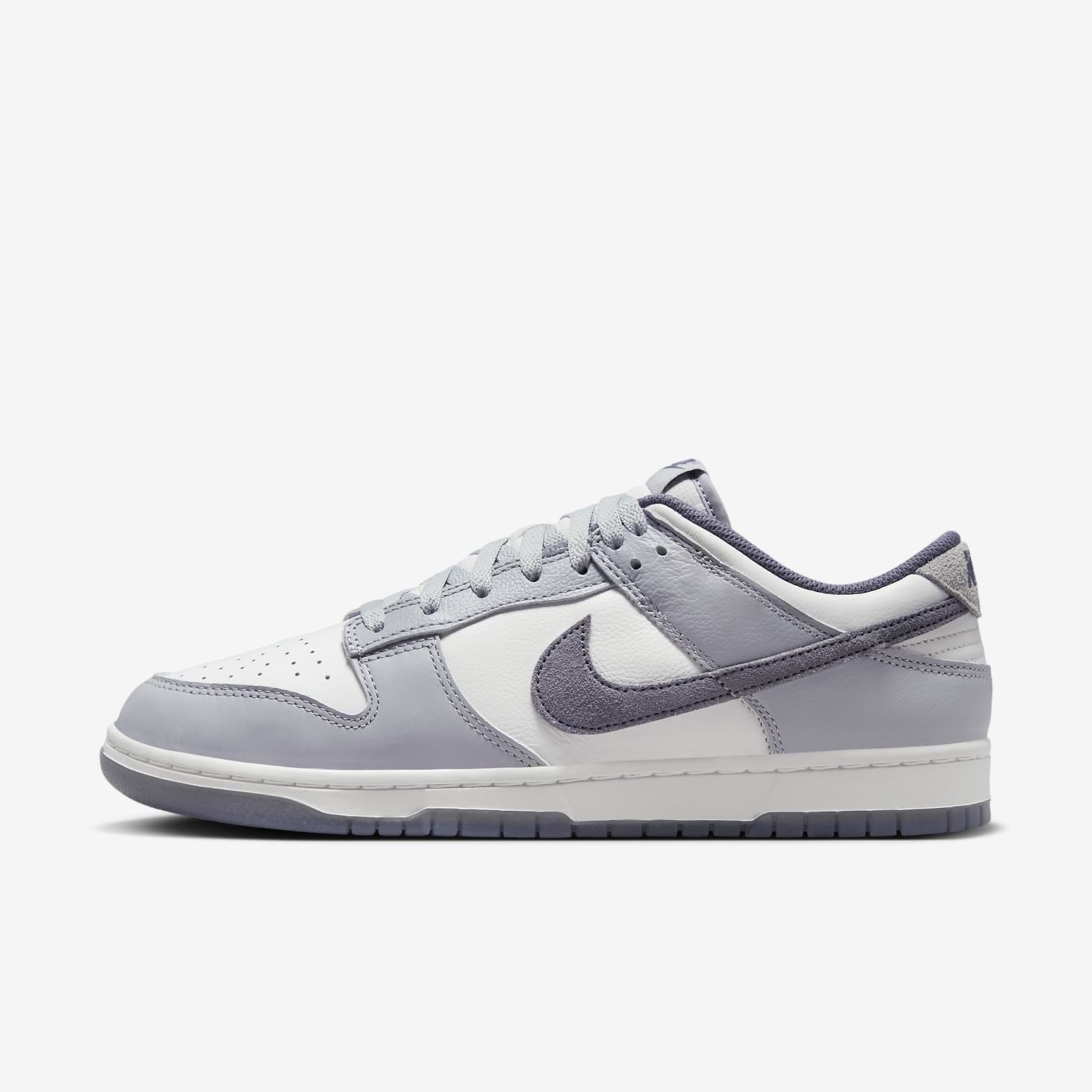 Nike Dunk Low Retro SE Herrenschuh – Weiß/Platinum Tint/Pure Platinum/Light Carbon