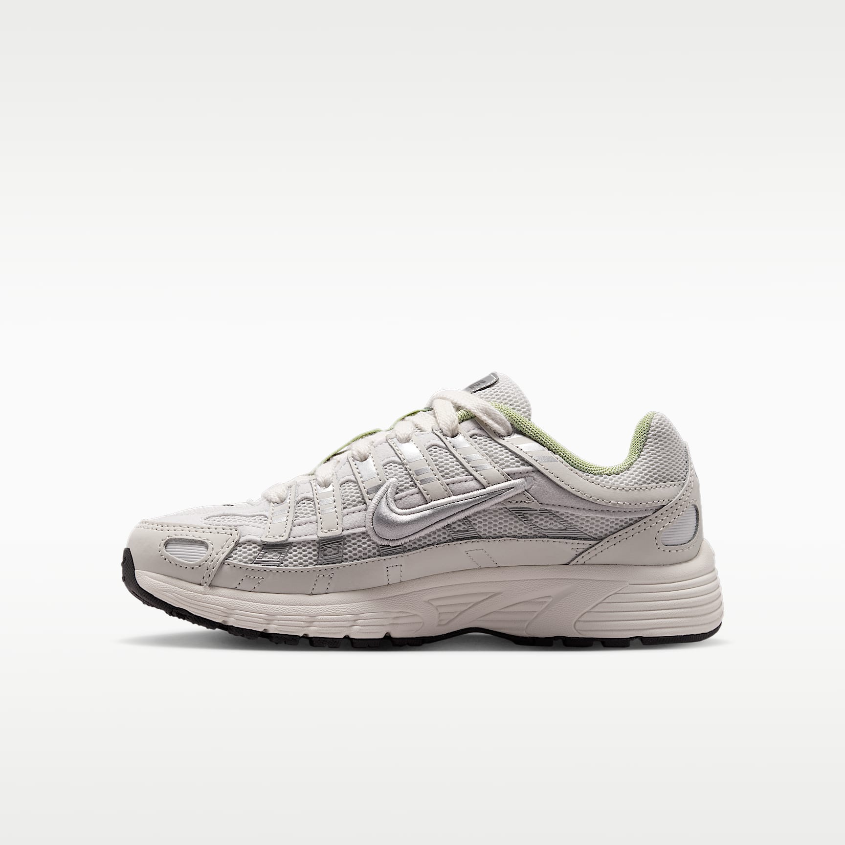 Nike P-6000 Schuh (ältere Kinder) – Platinum Tint/Sail/Anthracite/Metallic Silver