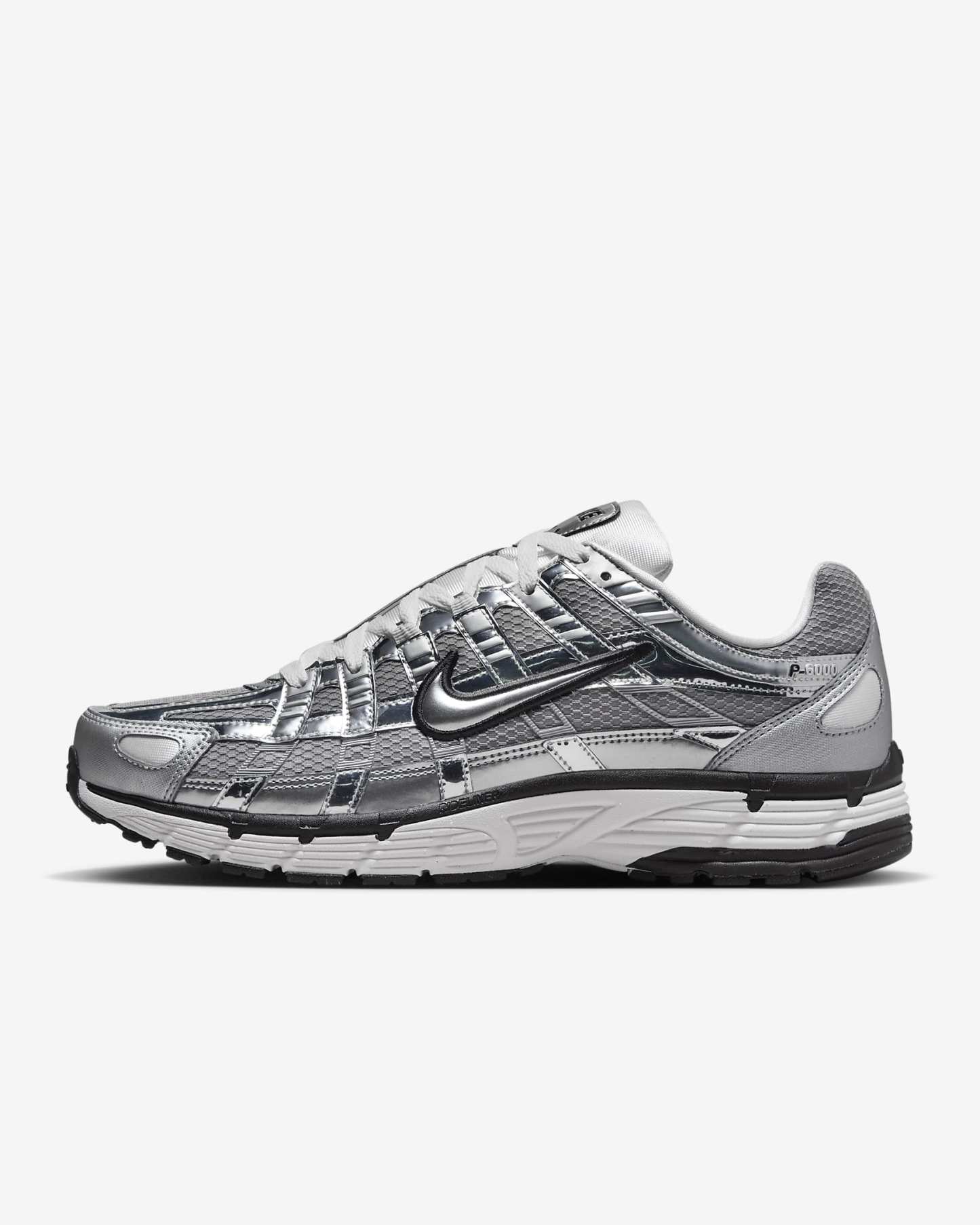 Nike P-6000 Schuh – Metallic Silver/Sail/Schwarz/Metallic Silver