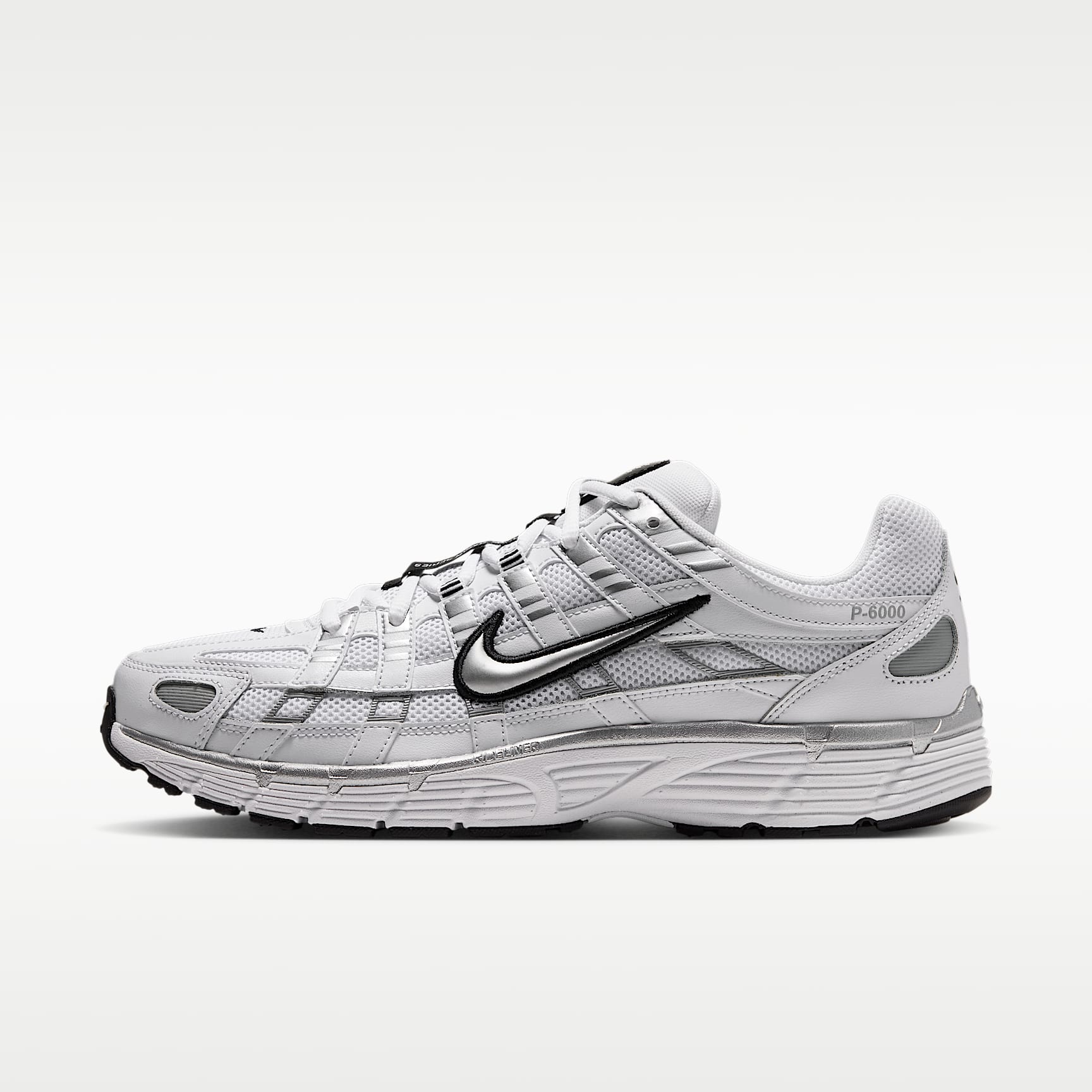 Nike P-6000 Schuh – Weiß/Schwarz/Metallic Silver