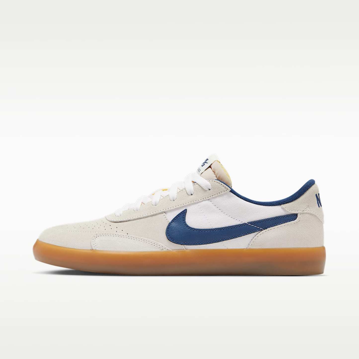 Nike SB Heritage Vulc Skateboardschuh – Summit White/Weiß/Gum Light Brown/Marineblau