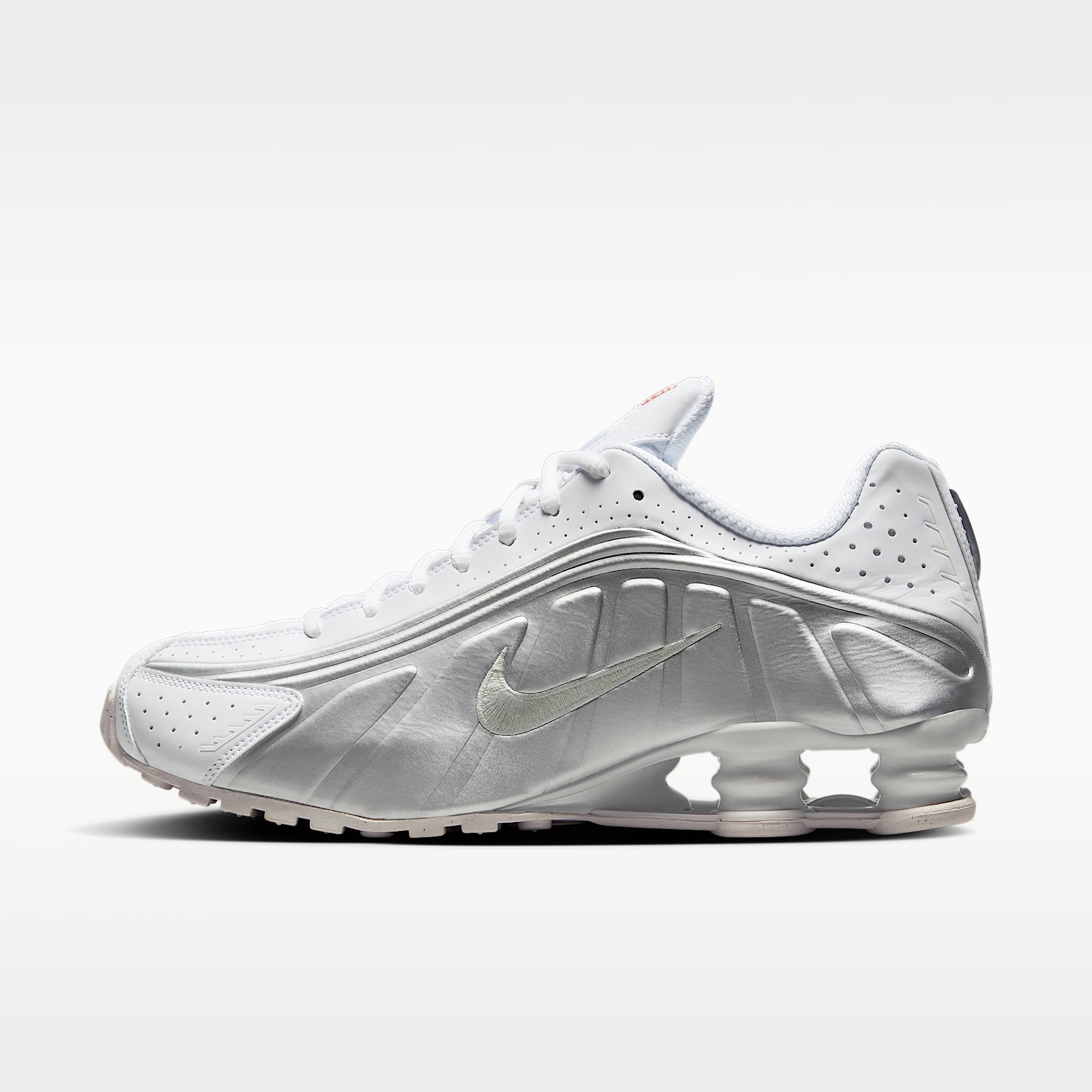 Nike Shox R4 Schuh (Herren) – Weiß/Weiß/Bright Crimson/Metallic Silver