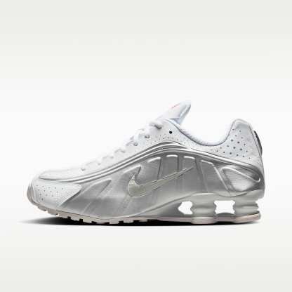 Nike Shox R4 Schuh (Herren) – Weiß/Weiß/Bright Crimson/Metallic Silver